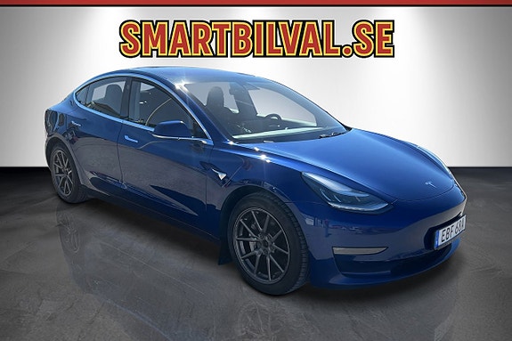 Tesla Model 3 7 of 16