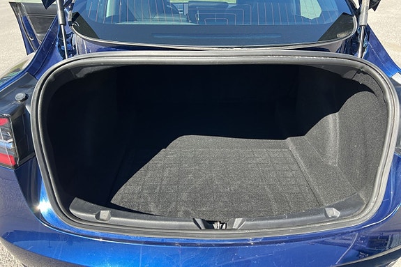 Tesla Model 3 15 of 16