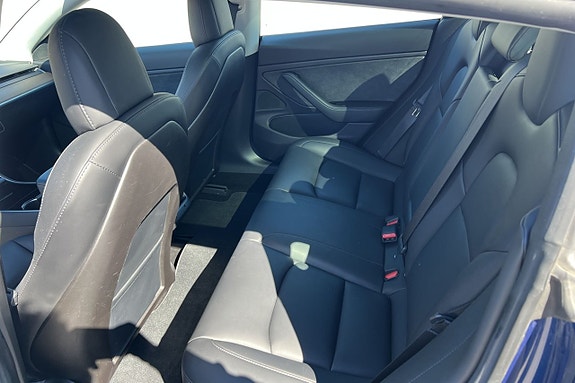 Tesla Model 3 14 of 16