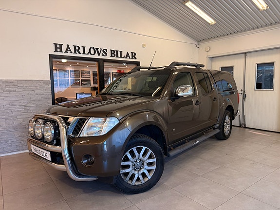 Nissan Navara 2 of 5