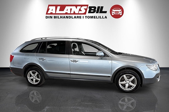 Skoda Superb 2 of 5