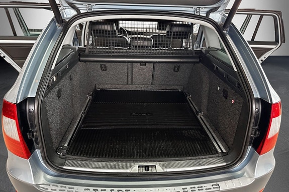 Skoda Superb 7 of 10