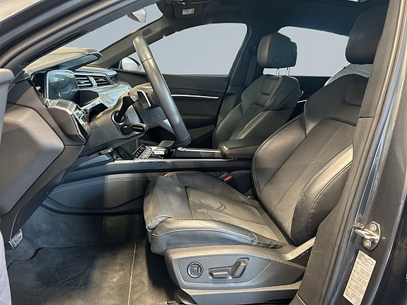 Audi Q8 13 of 23