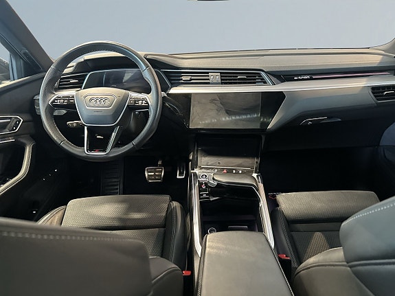 Audi Q8 8 of 23