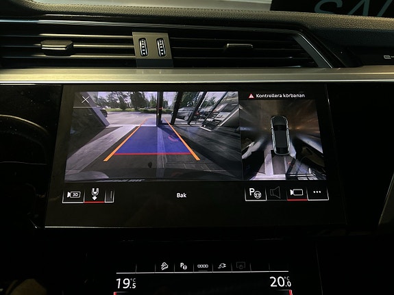 Audi Q8 15 of 23