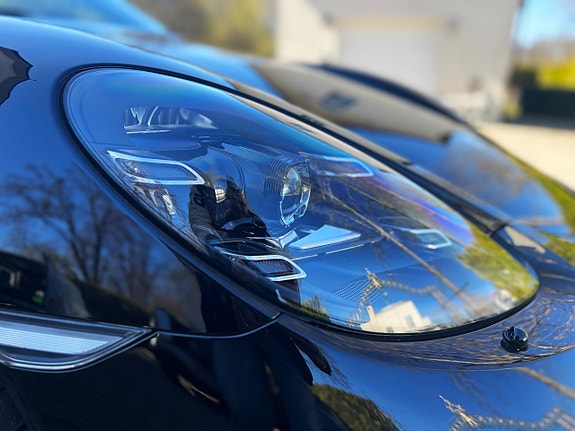 Porsche 718 Cayman 15 of 29