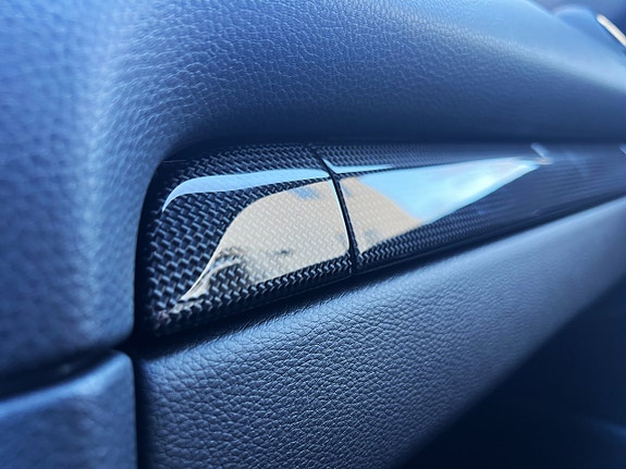 Porsche 718 Cayman 21 of 29