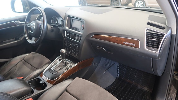 Audi Q5 10 of 18
