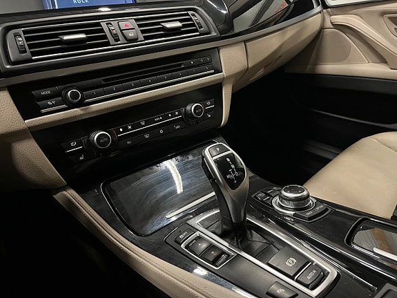 BMW 528 16 of 17