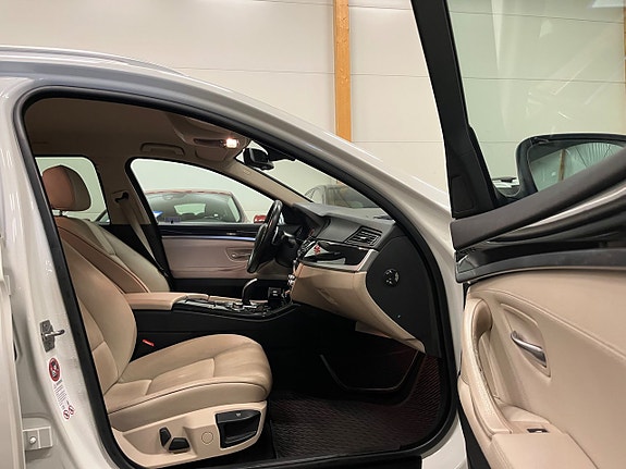 BMW 528 8 of 17