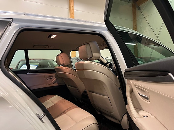 BMW 528 10 of 17