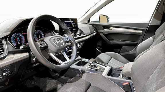 Audi Q5 8 of 23