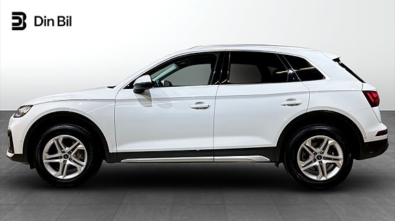 Audi Q5 2 of 5