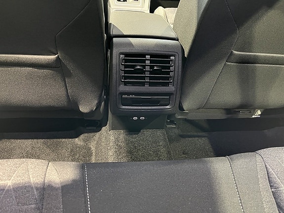 Volkswagen Golf VIII 17 of 18
