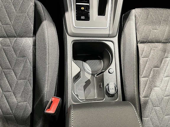 Volkswagen Golf VIII 14 of 18