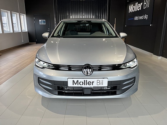Volkswagen Golf VIII 7 of 18