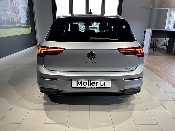 Volkswagen Golf VIII 4 of 18