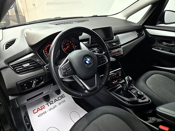 BMW 218 14 of 28