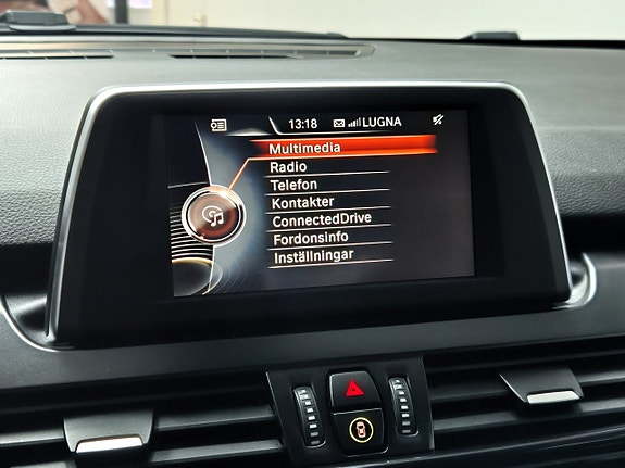 BMW 218 17 of 28