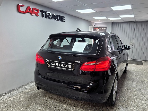 BMW 218 6 of 28