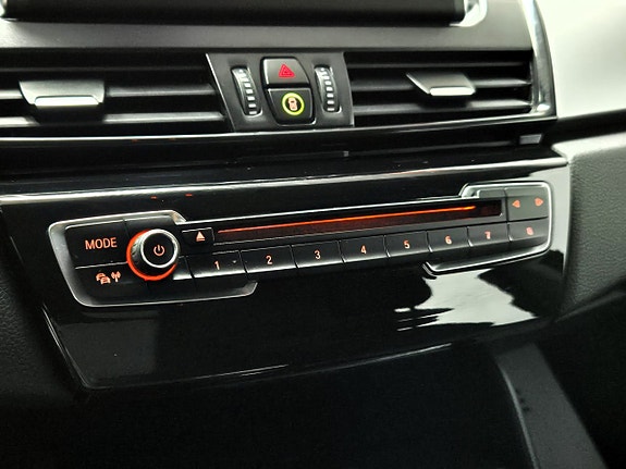 BMW 218 19 of 28