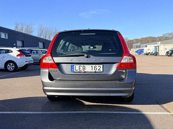 Volvo V70 5 of 5