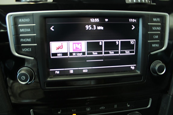 Volkswagen Golf VII 8 of 11