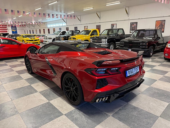 Chevrolet Corvette 12 of 24