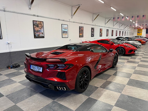Chevrolet Corvette 9 of 24