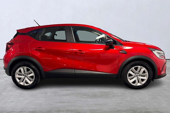 Renault Captur 3 of 5