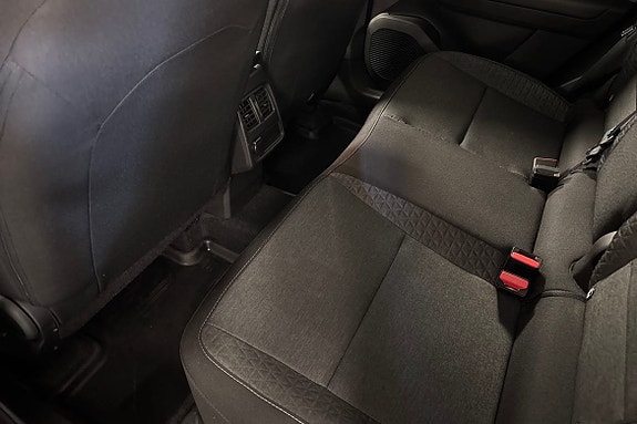 Renault Captur 12 of 16