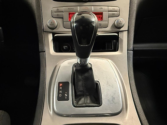 Ford S-MAX 25 of 27