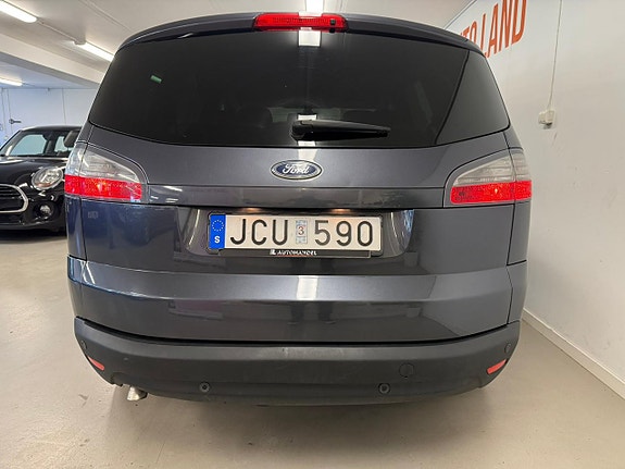 Ford S-MAX 7 of 27