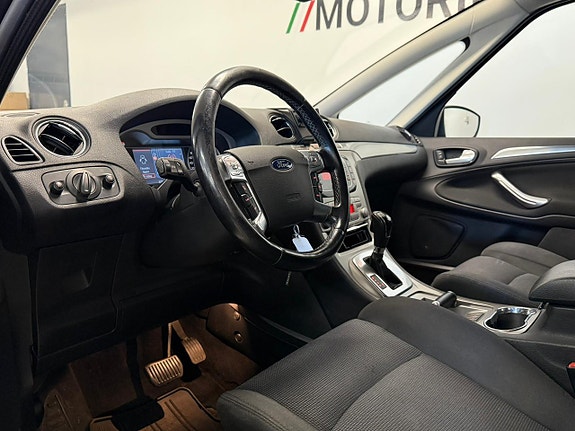 Ford S-MAX 19 of 27
