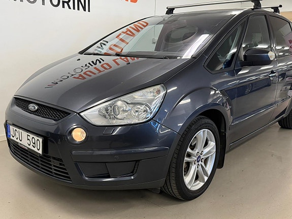 Ford S-MAX 3 of 27