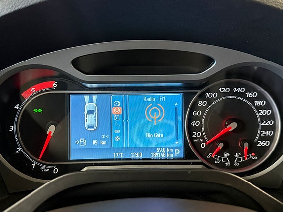 Ford S-MAX 24 of 27