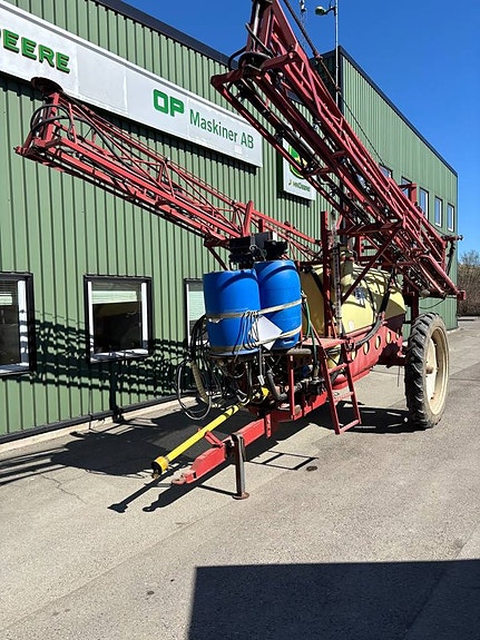 Hardi 2400 L Växtskyddsspruta