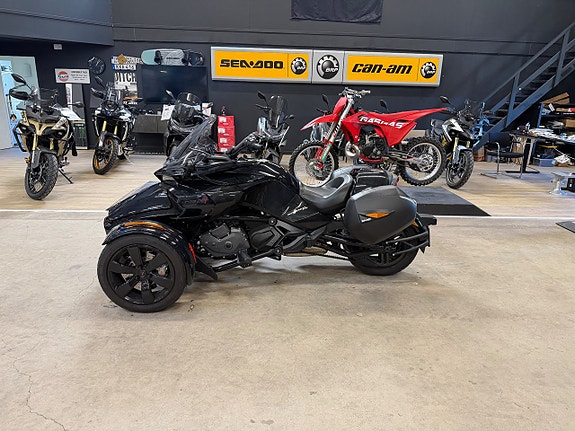 Can-Am SPYDER F3