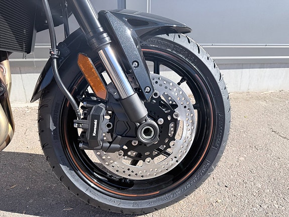 Kawasaki Versys 1100s Demo 4 of 13