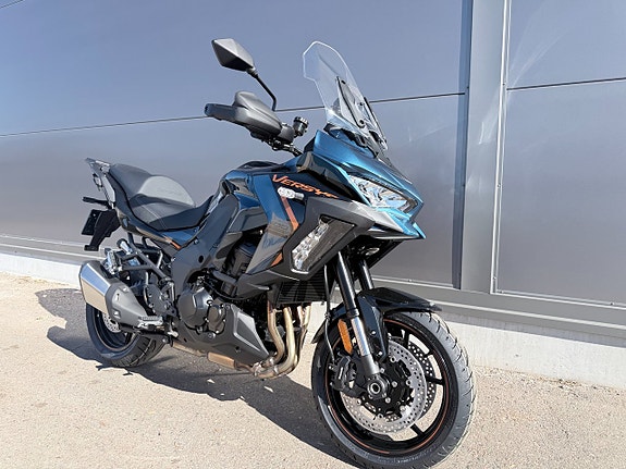 Kawasaki Versys 1100s Demo 2 of 13