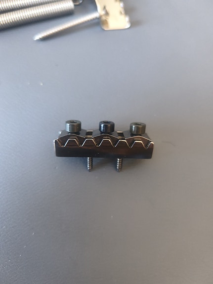 Product image 25 of 40