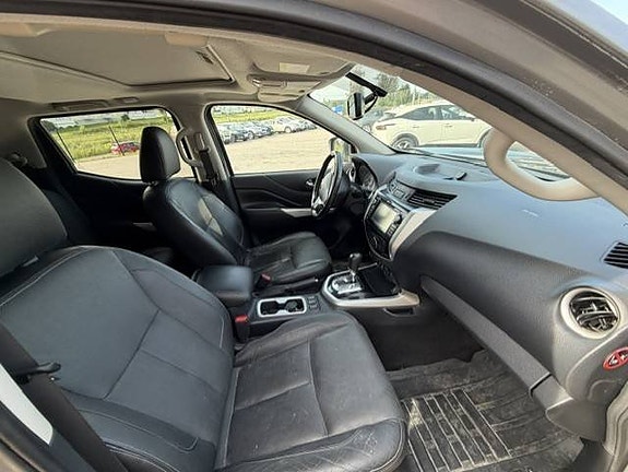 Nissan Navara 6 of 8