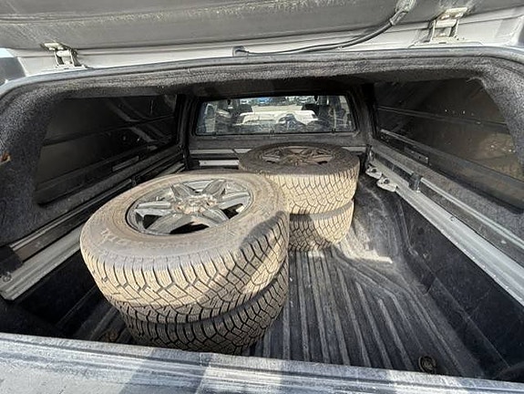 Nissan Navara 8 of 8