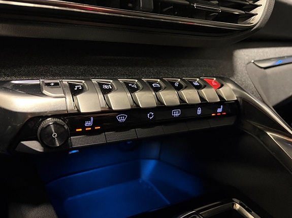 Peugeot 3008 10 of 16