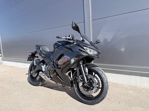 Kawasaki Ninja 650 Demo 2 of 5