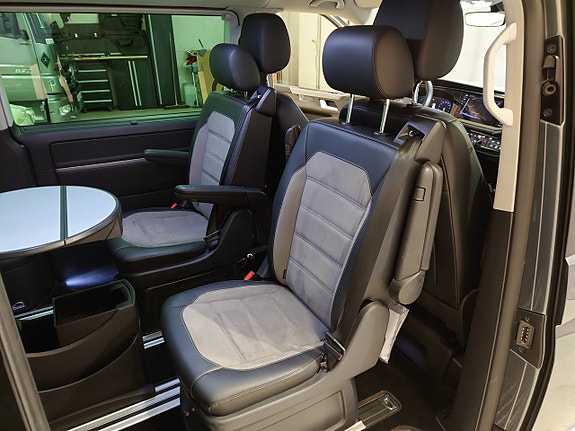 Volkswagen Multivan 15 of 21