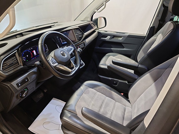 Volkswagen Multivan 7 of 21