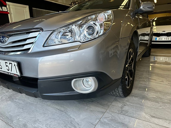 Subaru Outback 6 of 19