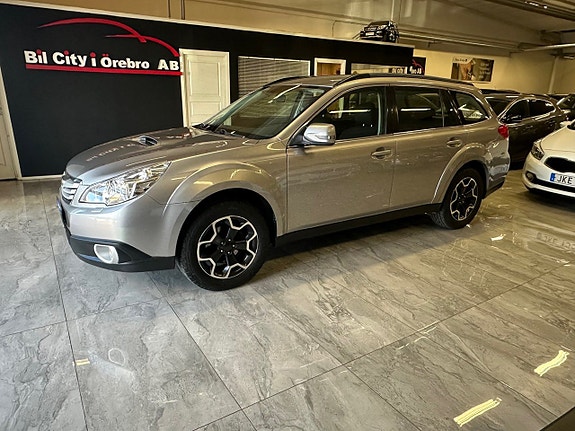 Subaru Outback 3 of 5