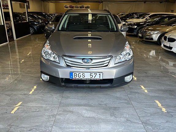 Subaru Outback 10 of 19